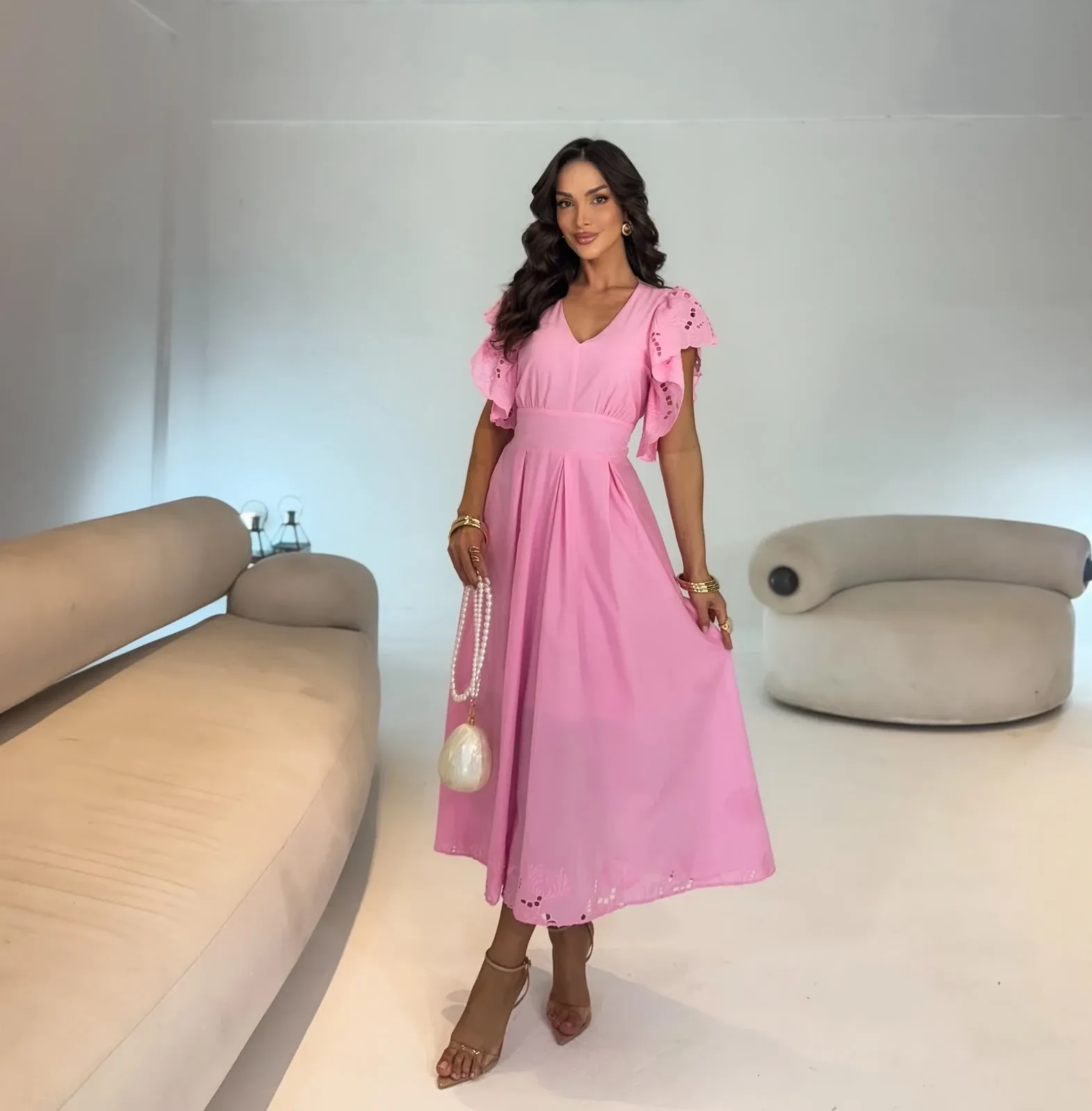VESTIDO MIDI KATHIA ,IDEAL PARA ESTA EPOUCA DE FINAL DE ANO, TECIDO LEISSE
